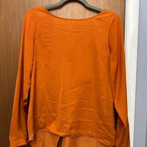 blouse cross back detail